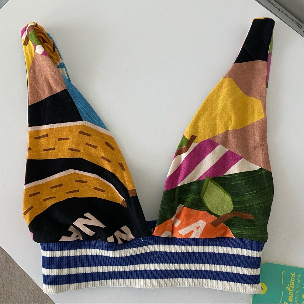 FARM RIO CROP TOP. NEW WITH TAG.